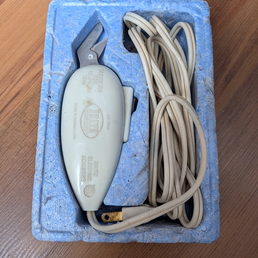 Vintage Dritz Electric Scissors